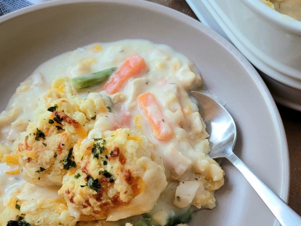 Cheesy Biscuit Topped Chicken Pot Pie