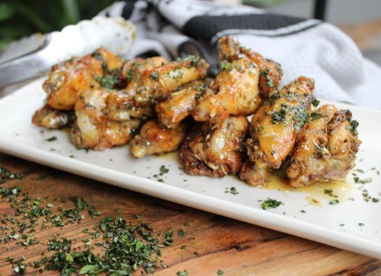 Easy Garlic and Herb Air-Fryer Chicken Wings