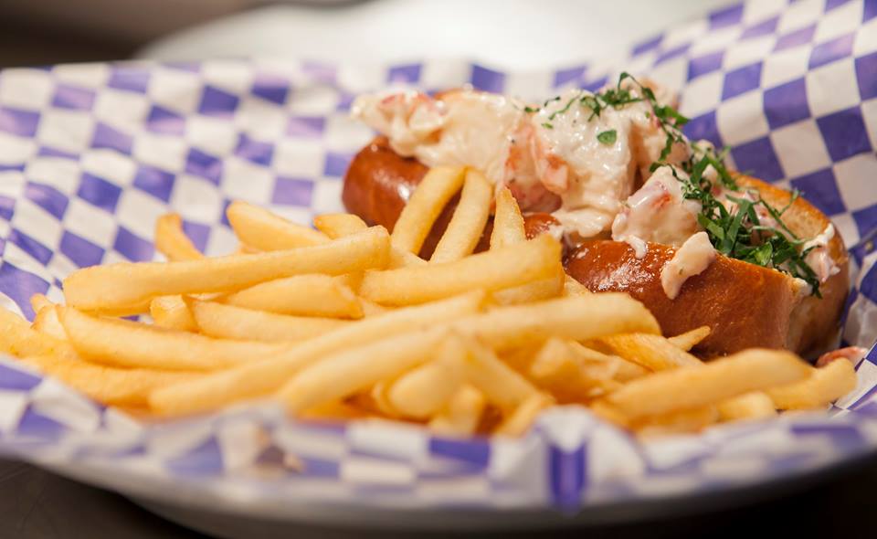 brine lobster roll.jpg